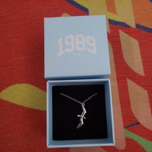 Taylor Swift 1989 Seagull Necklace OFFICIAL Brand New